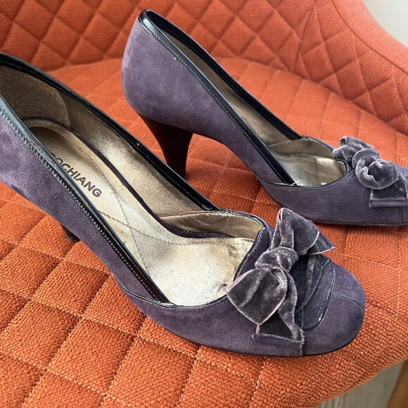 Feminine Lavender Suede Velvet Bow Round Toe Cuban Heel Arturo Chiang Size 6.5 - Picture 3 of 7